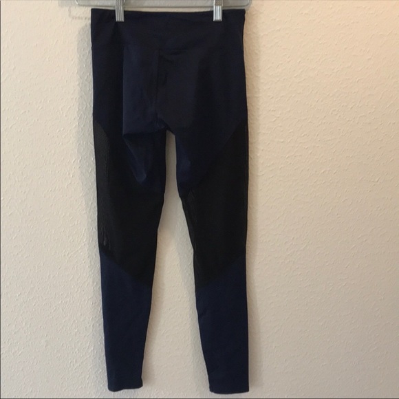 Onzie Track mesh leggings Size XS - Picture 6 of 8
